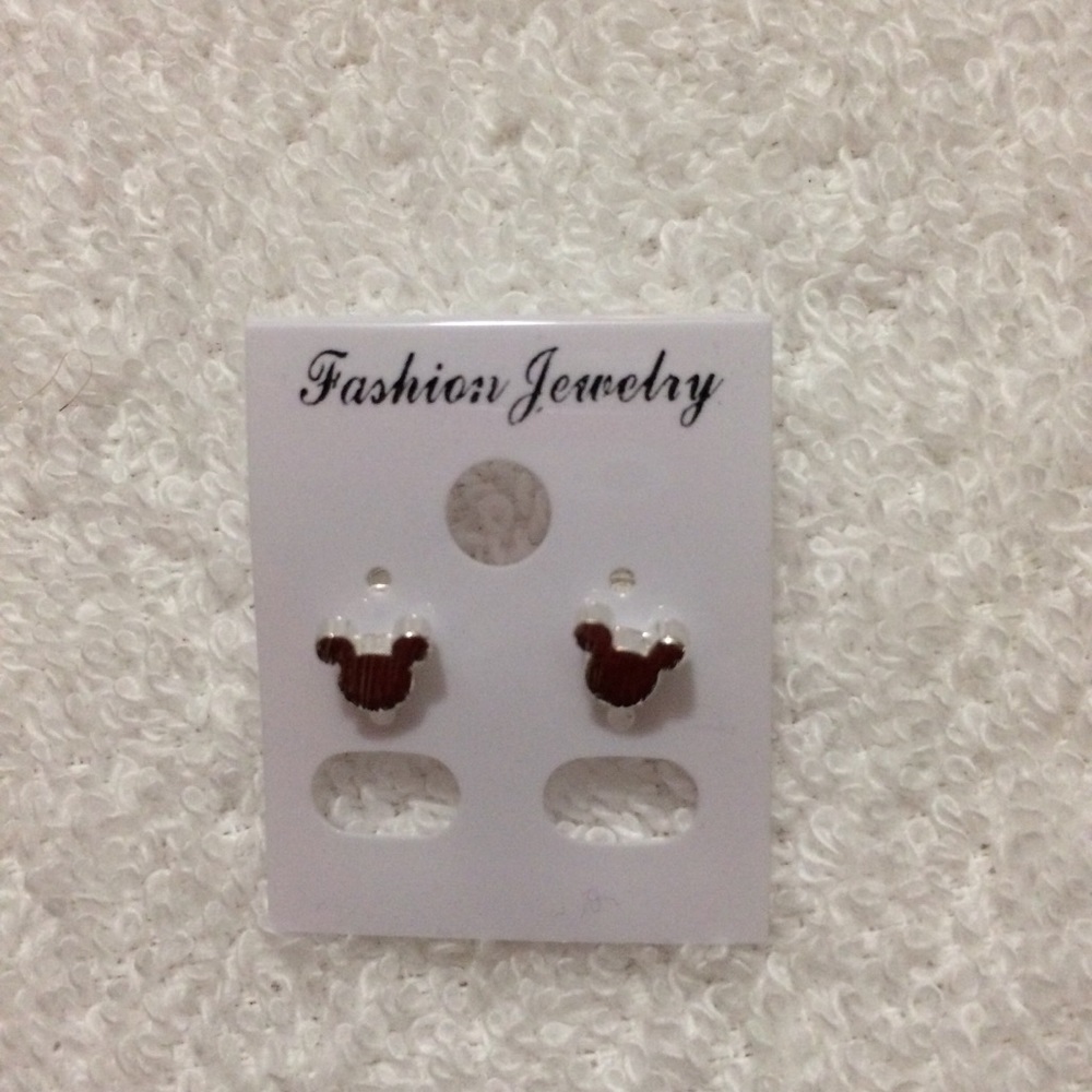 💙Cute Mickey Mouse Silver Stud Earrings💙 - Picture 4 of 8